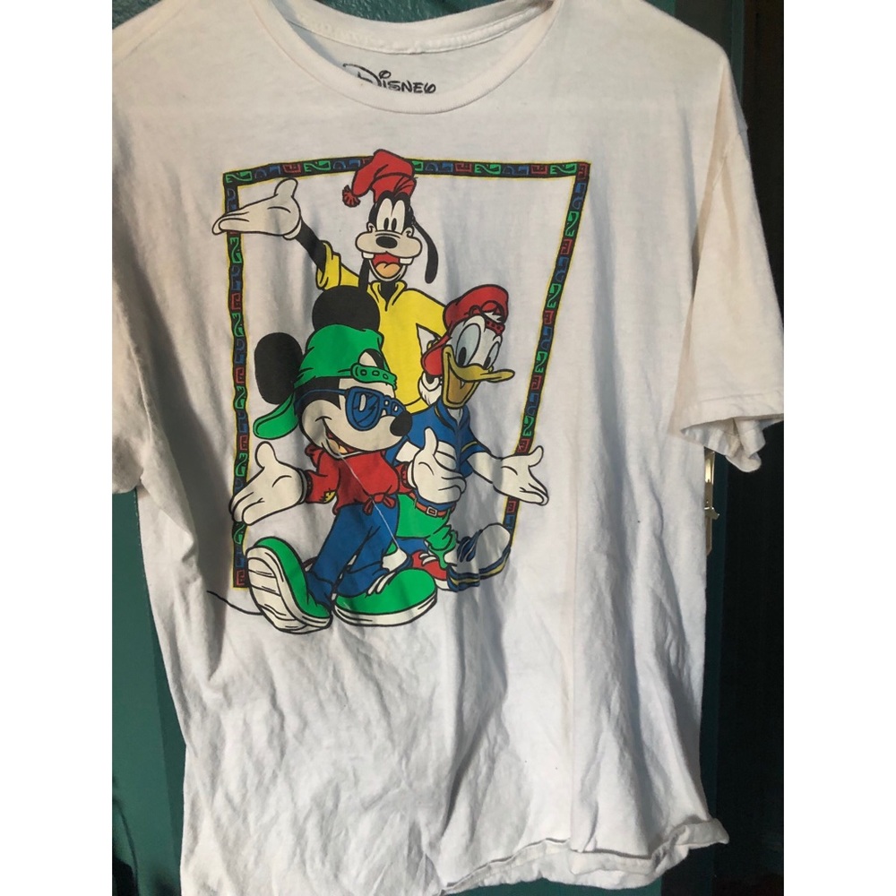 disney tee